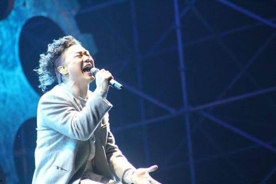 娱乐圈爆料陈奕迅,揭秘明星背后的故事 第2张 娱乐圈爆料陈奕迅,揭秘明星背后的故事 第2张